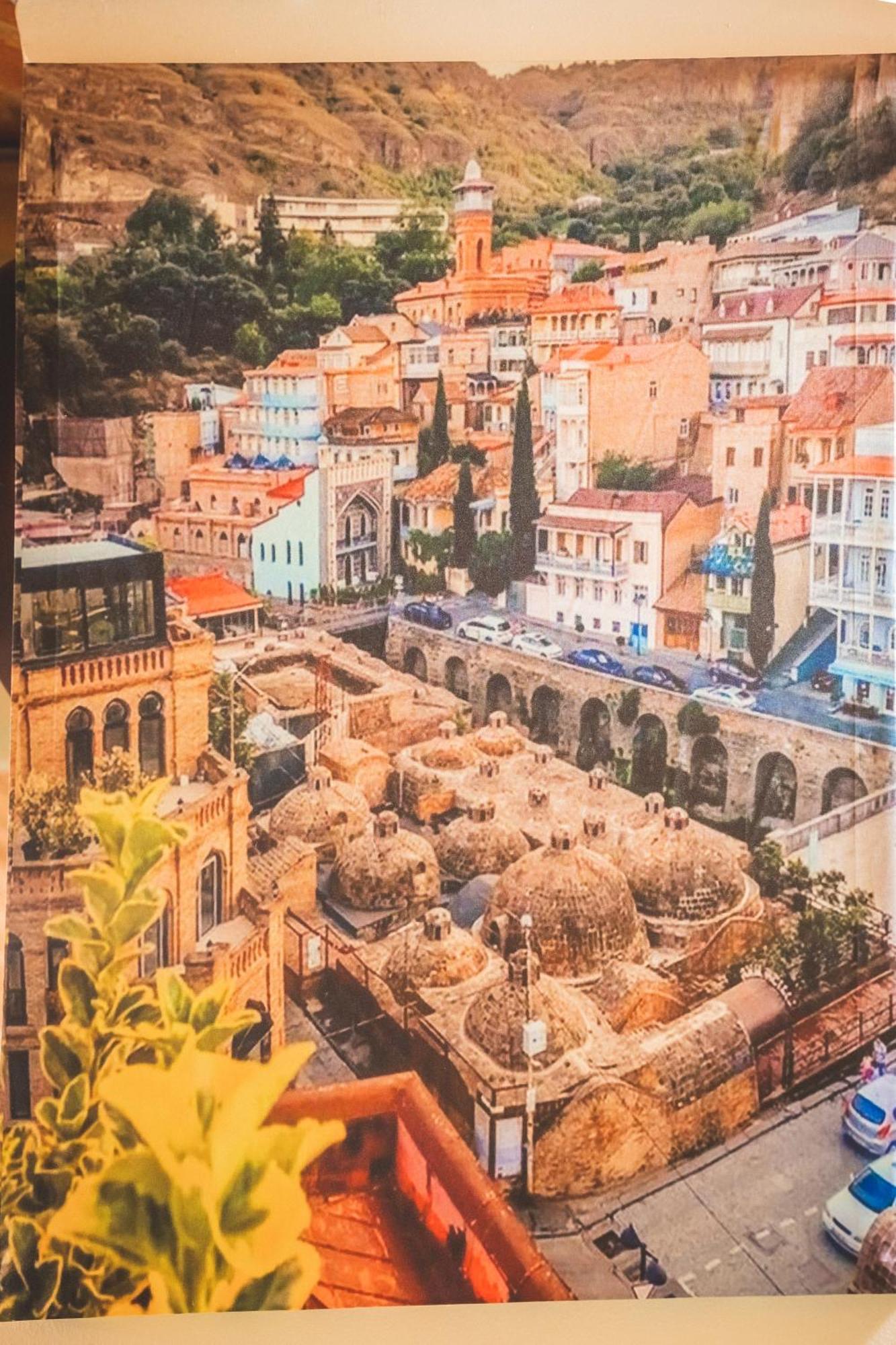 Hh Hotel Tbilisi Buitenkant foto